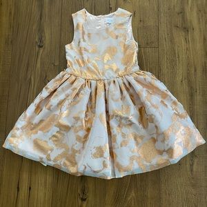 Girls dress